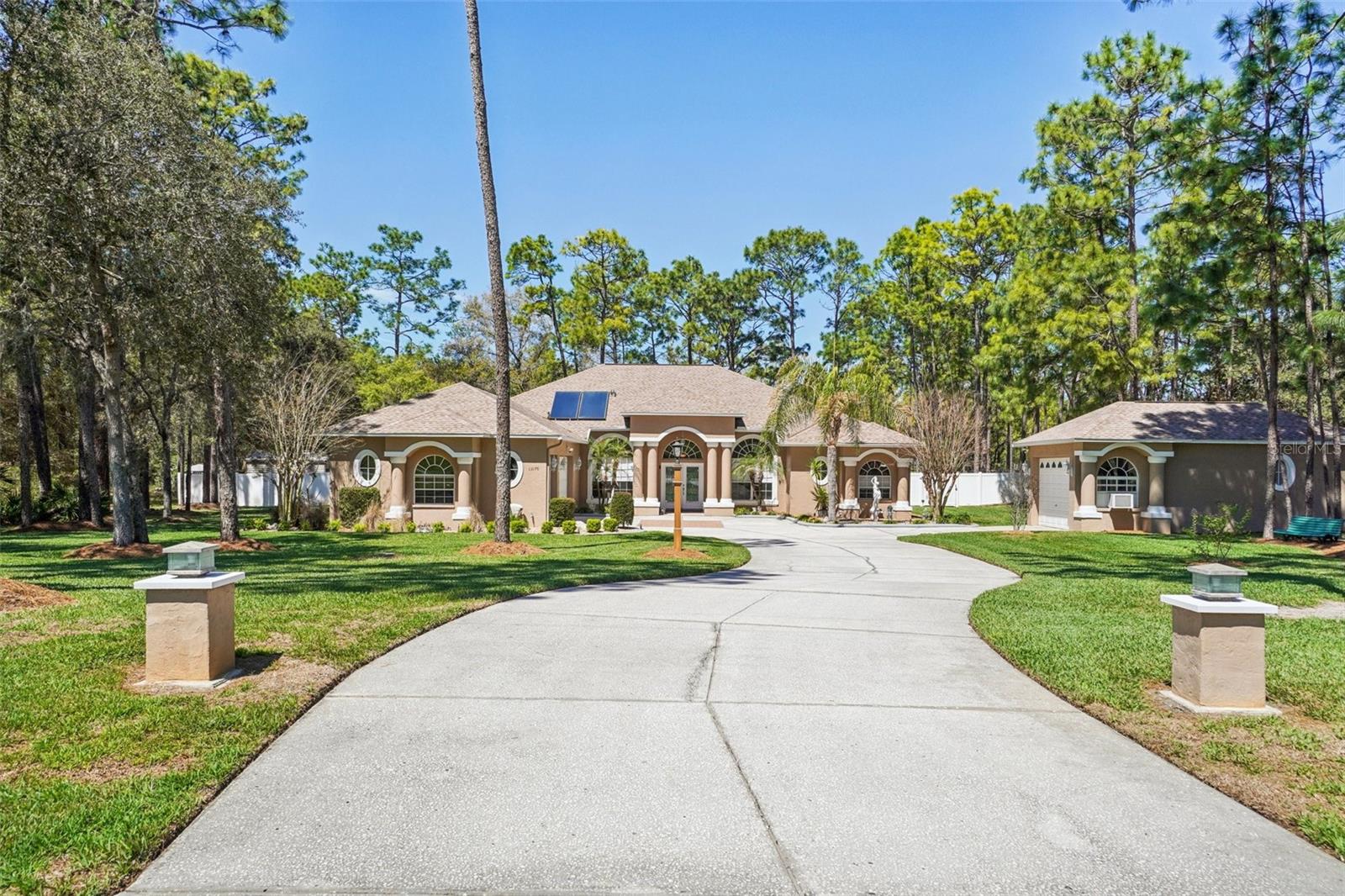 SPRING HILL - Residential
