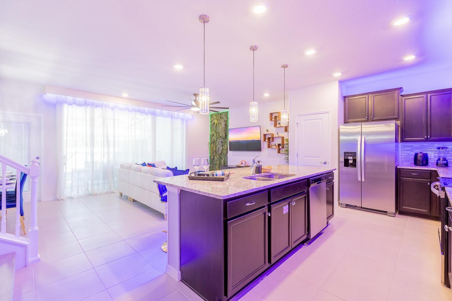 WINDSOR ISLAND RESIDENCE PH 3 - Residential