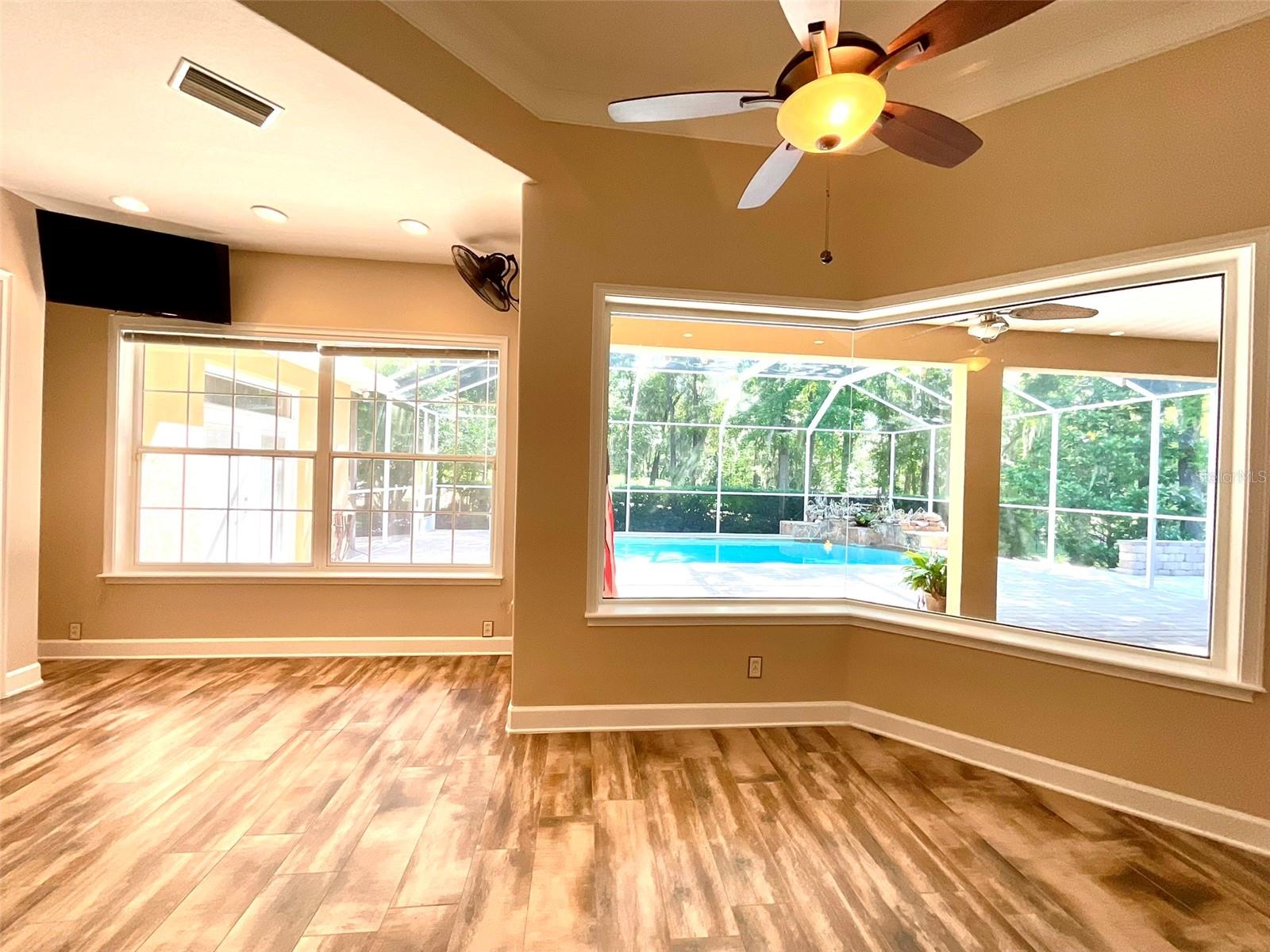 COUNTRY CLUB/OCALA UN 01 - Residential