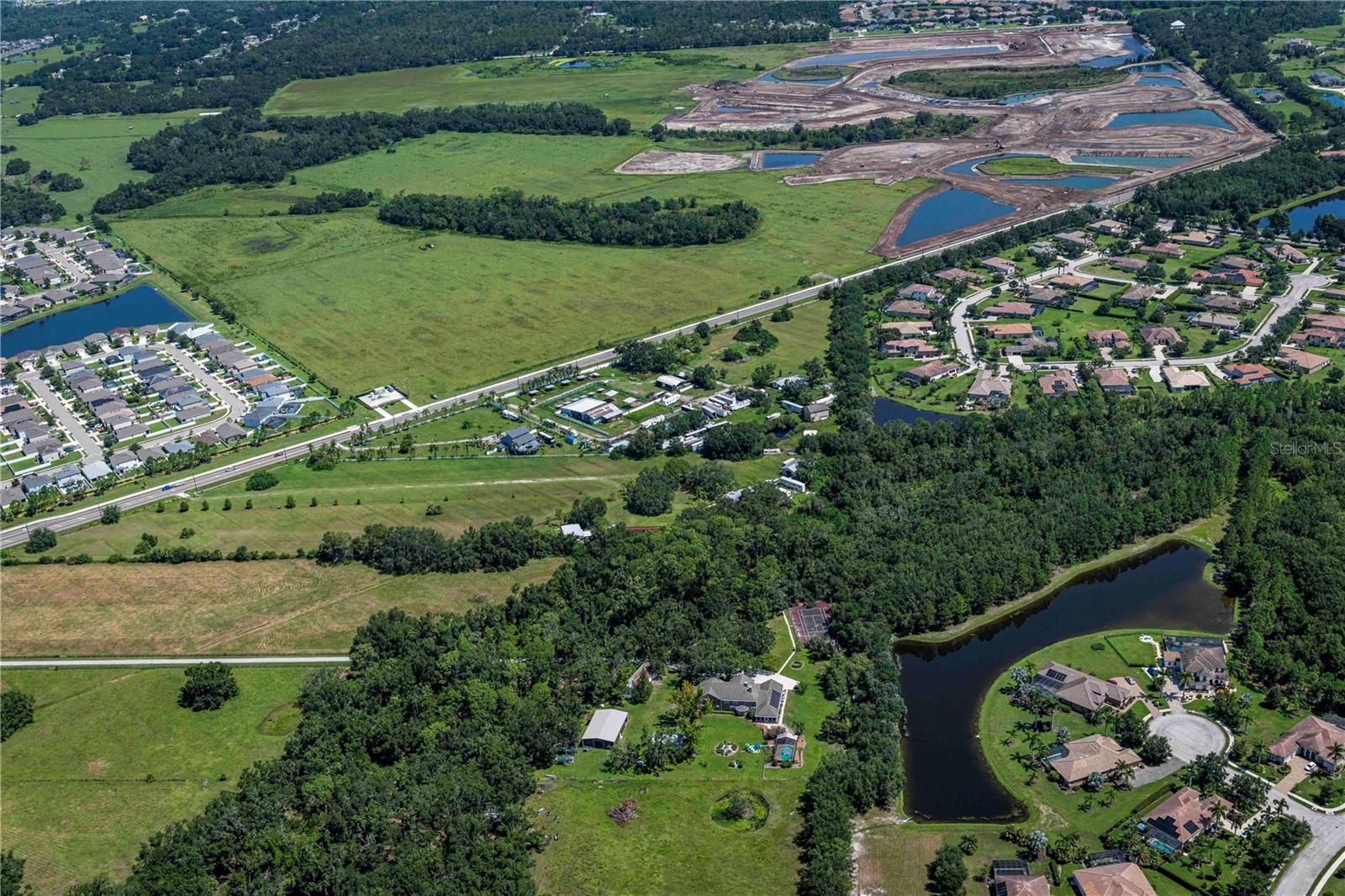 ACREAGE - Land