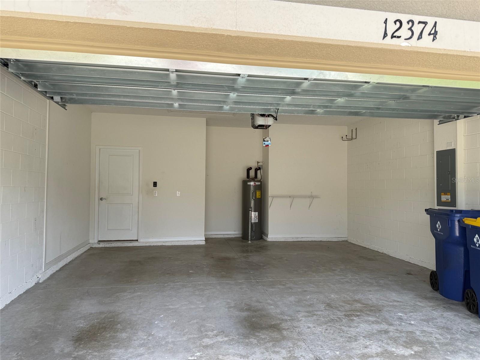 LAKE JOVITA GOLF & COUNTRY CLU - Residential