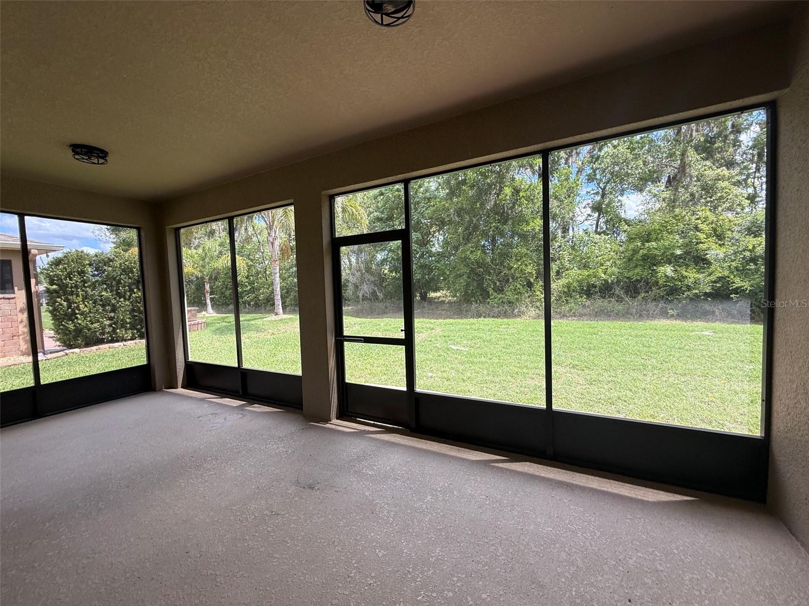 LAKE JOVITA GOLF & COUNTRY CLU - Residential