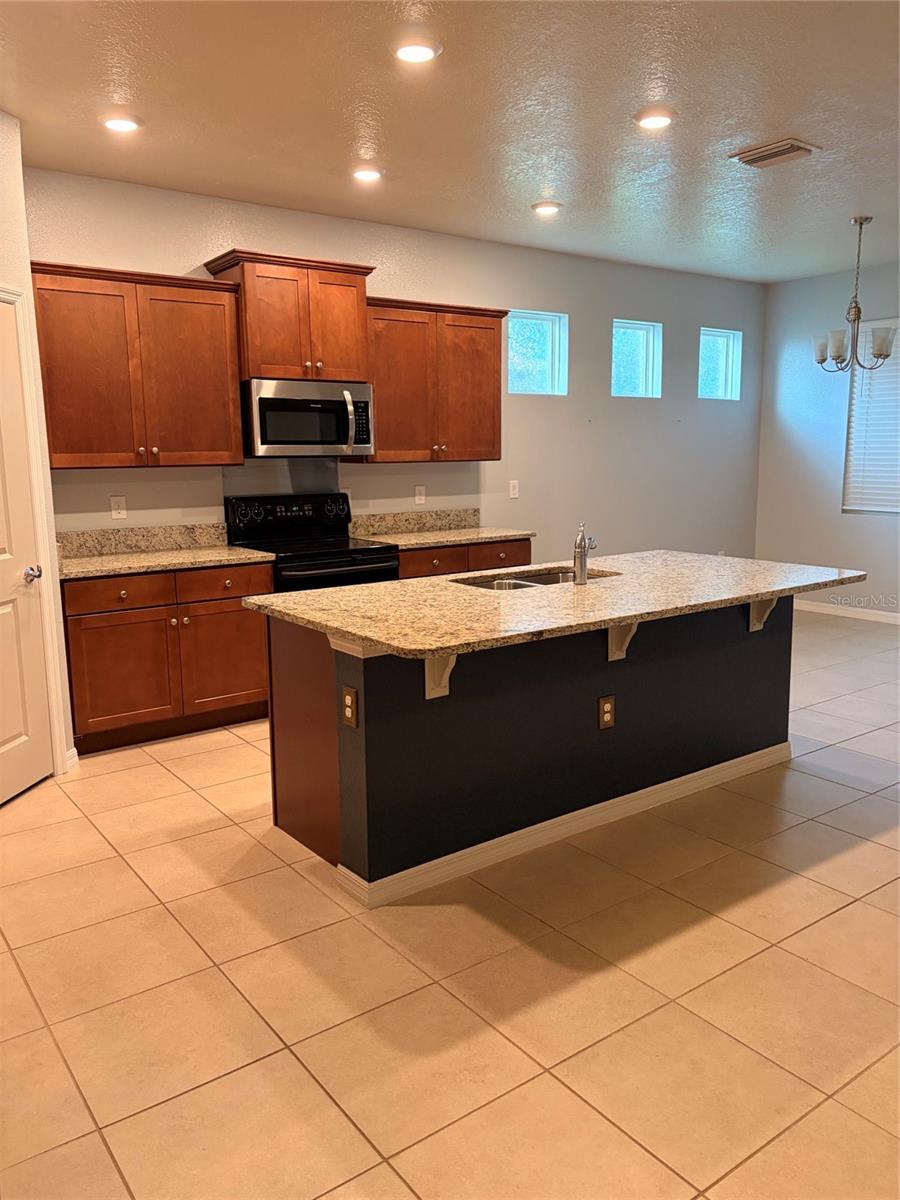 LAKE JOVITA GOLF & COUNTRY CLU - Residential