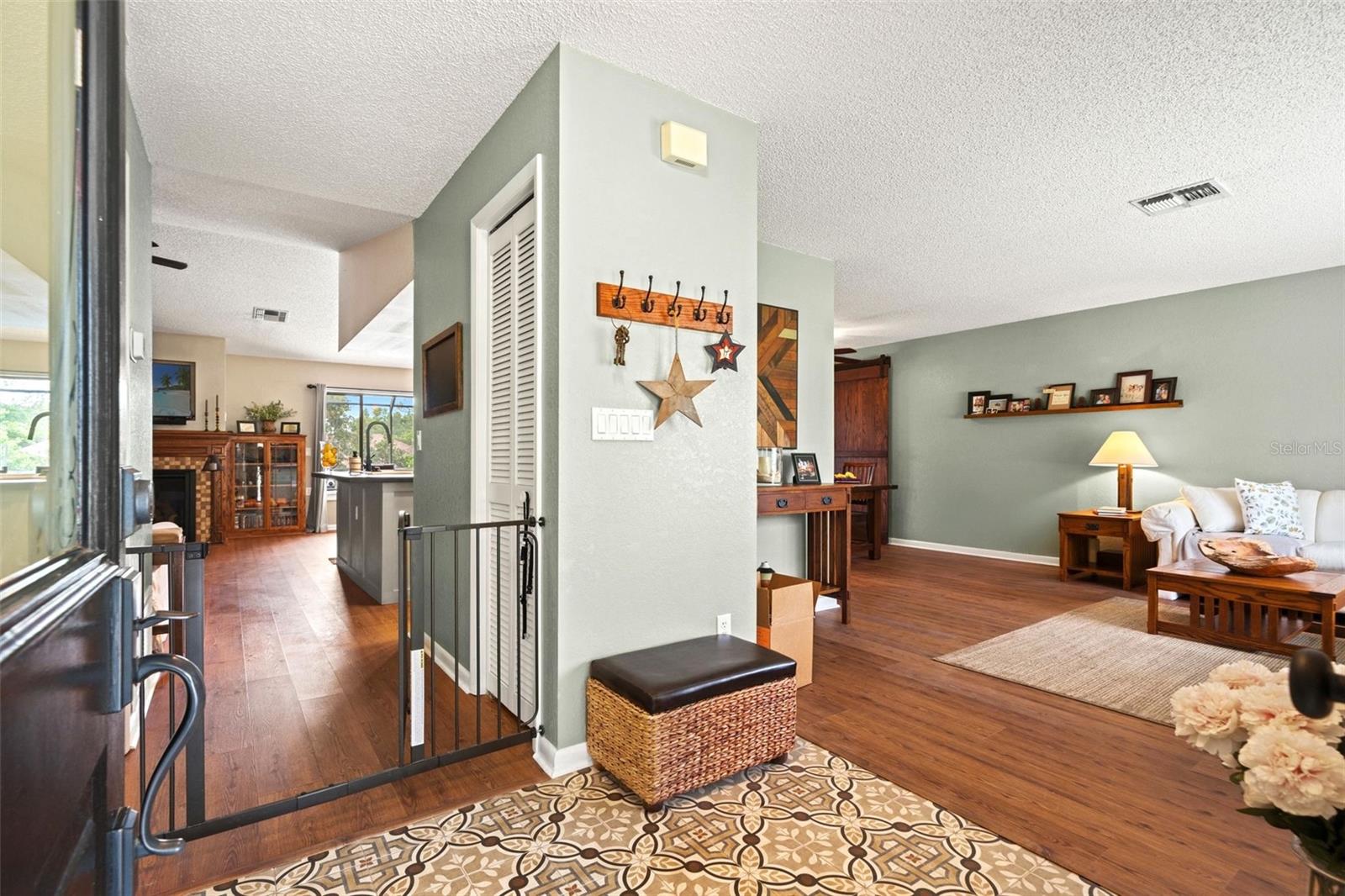 SPRING HILL - Residential