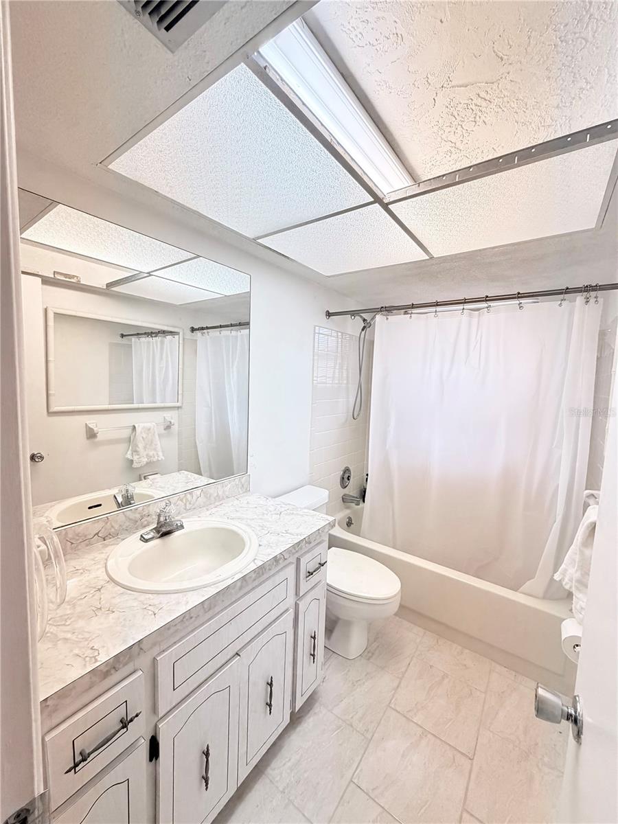 EMBASSY HILLS - Residential