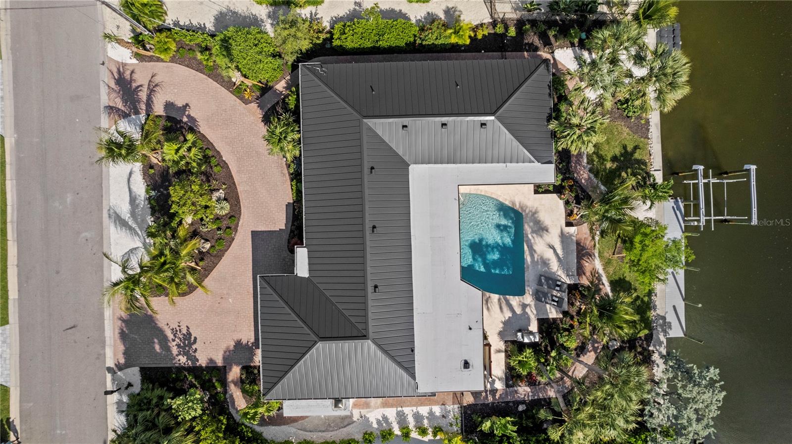 KEY ROYALE 9TH ADD - Residential