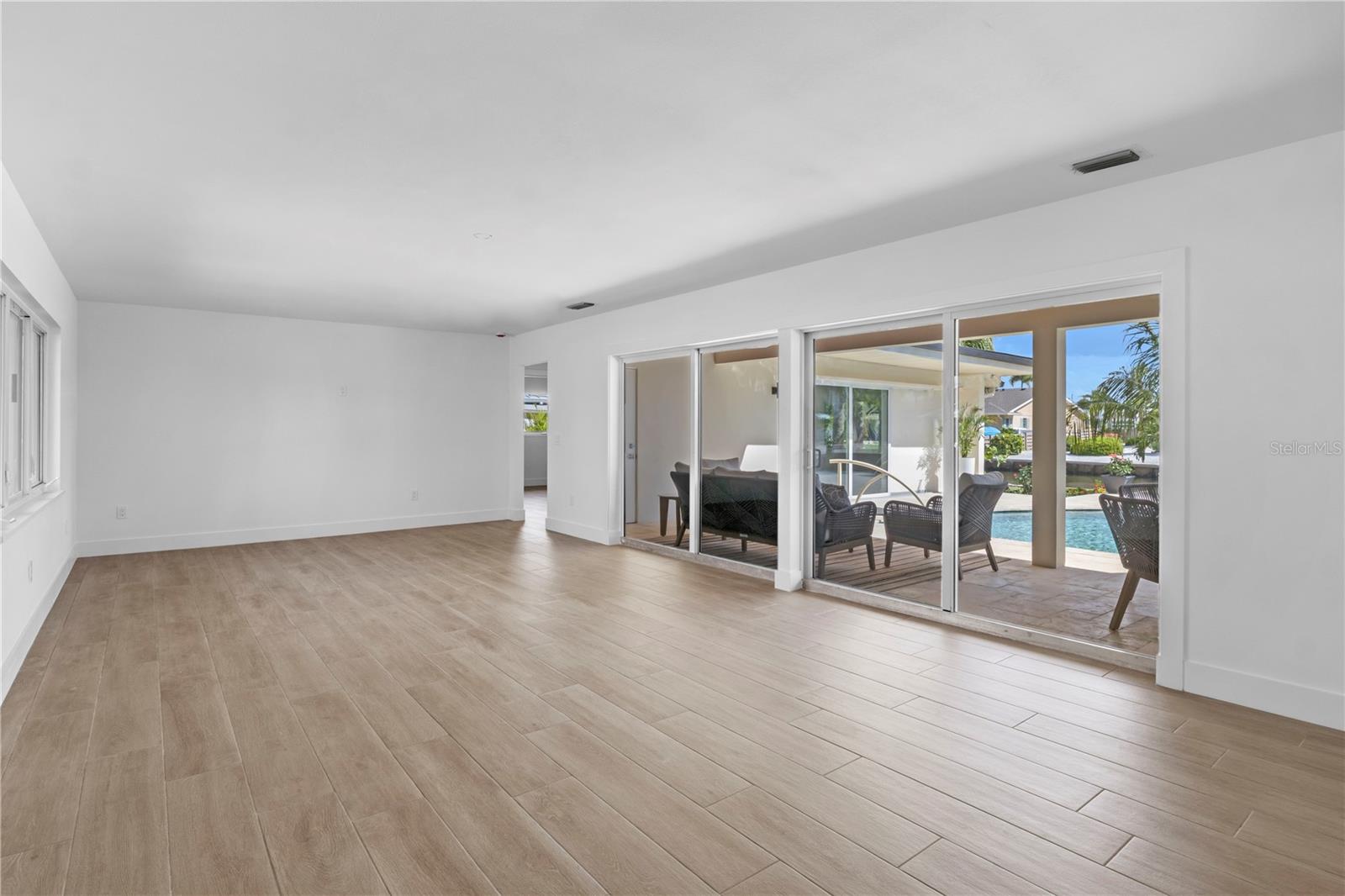 KEY ROYALE 9TH ADD - Residential