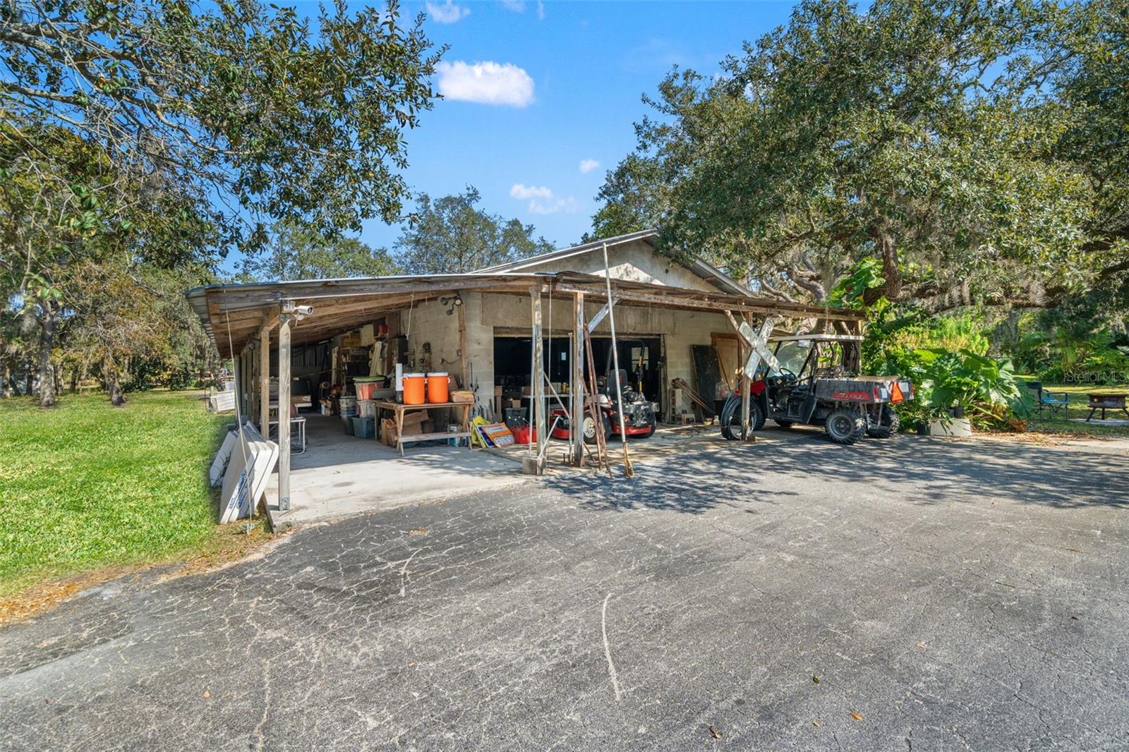 GULF COAST ACRES UNIT - Residential