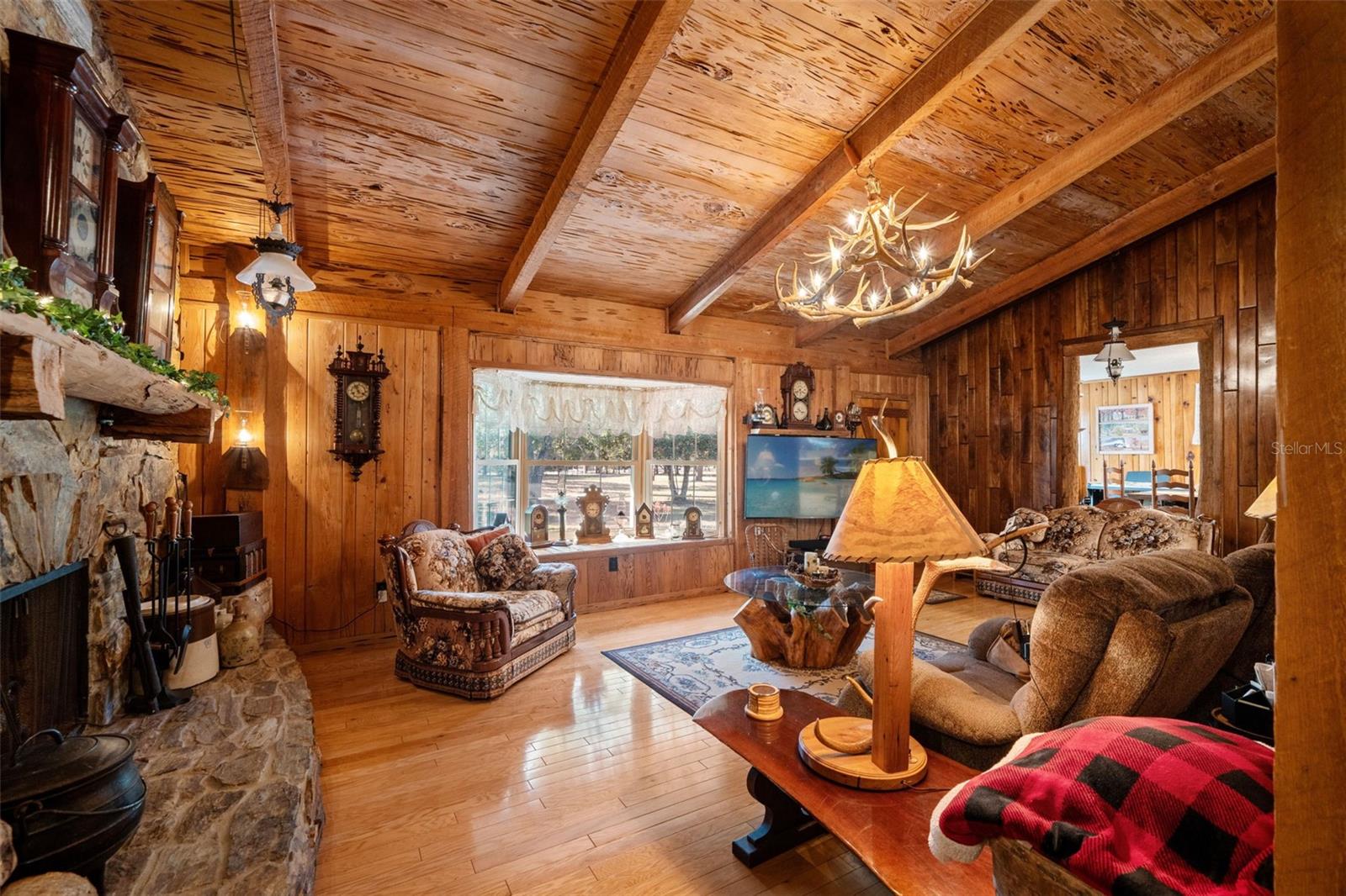 GULF COAST ACRES UNIT - Residential