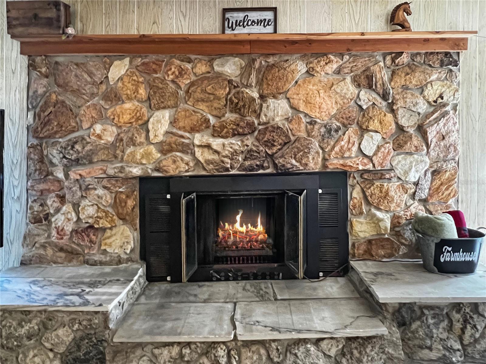 GULF COAST ACRES UNIT - Residential