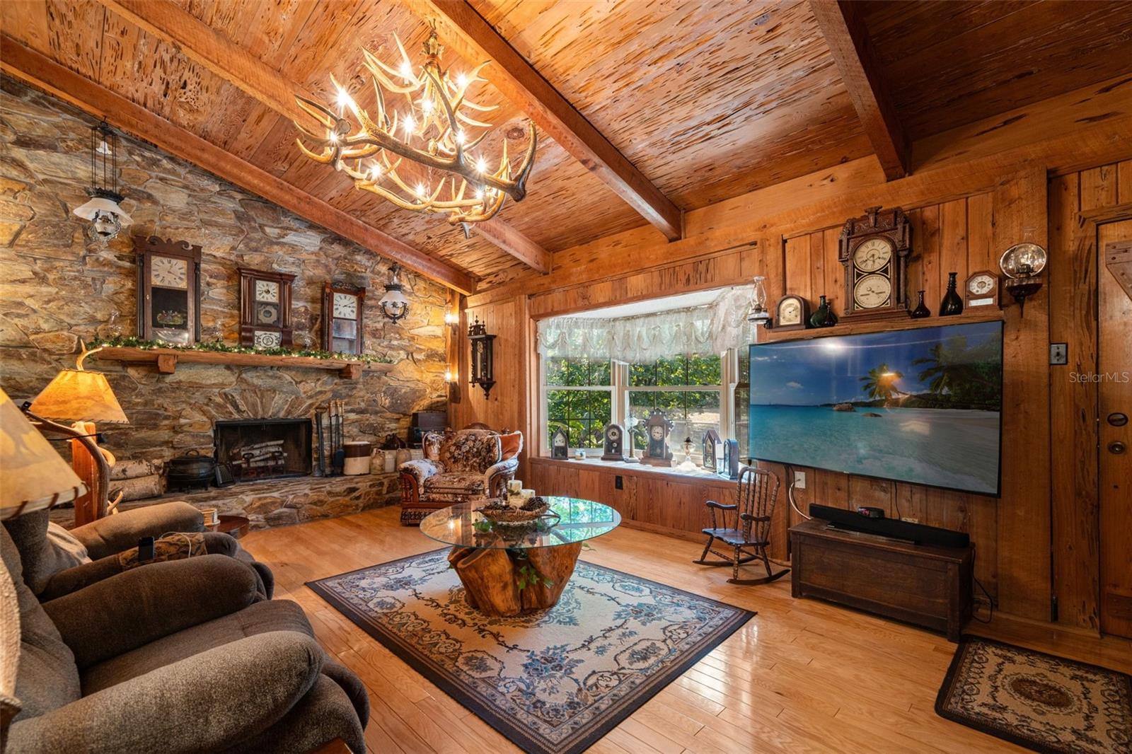 GULF COAST ACRES UNIT - Residential