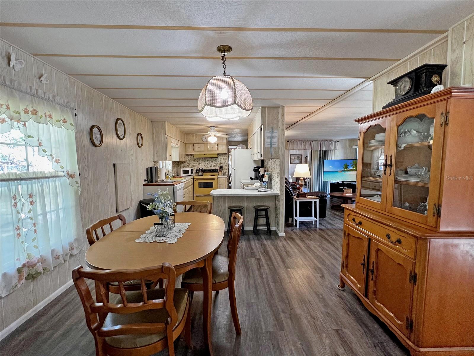 GULF COAST ACRES UNIT - Residential