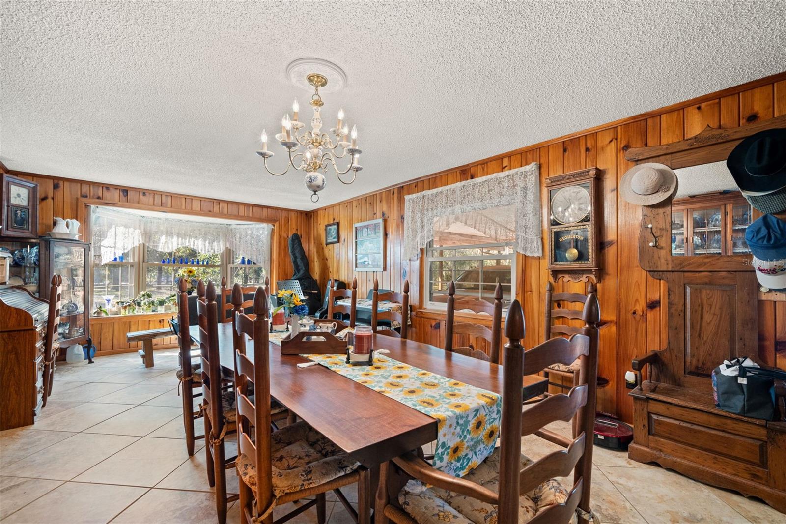 GULF COAST ACRES UNIT - Residential
