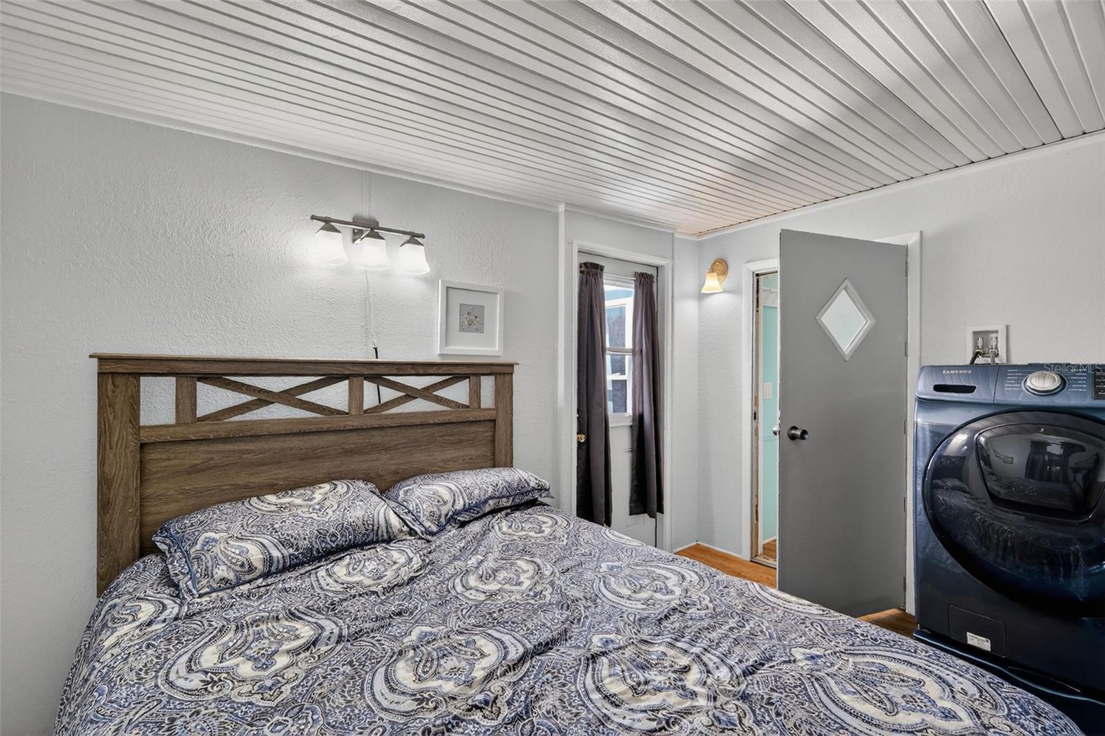 PALM SHORES RV RESORT LT 136 AMD - Residential