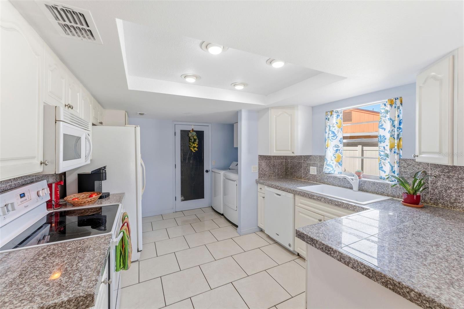 LOGAN PLACE - Residential