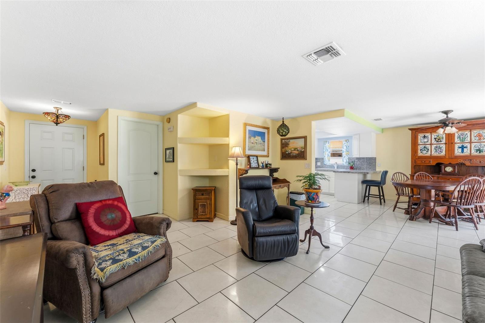 LOGAN PLACE - Residential