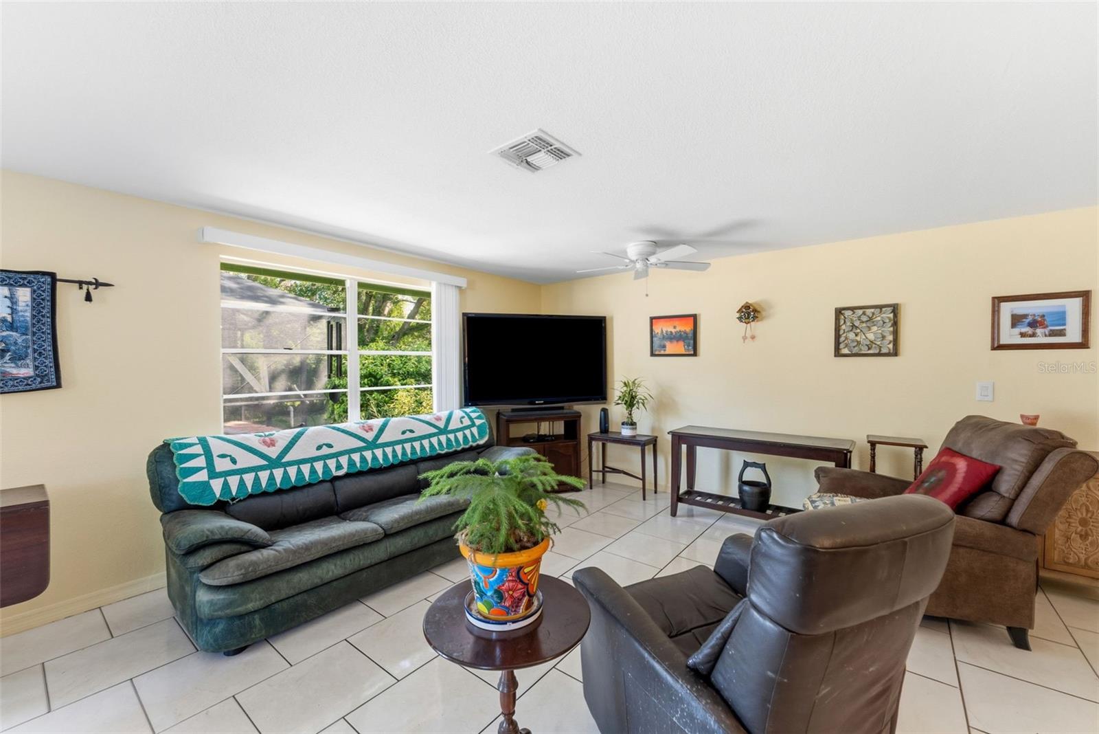 LOGAN PLACE - Residential
