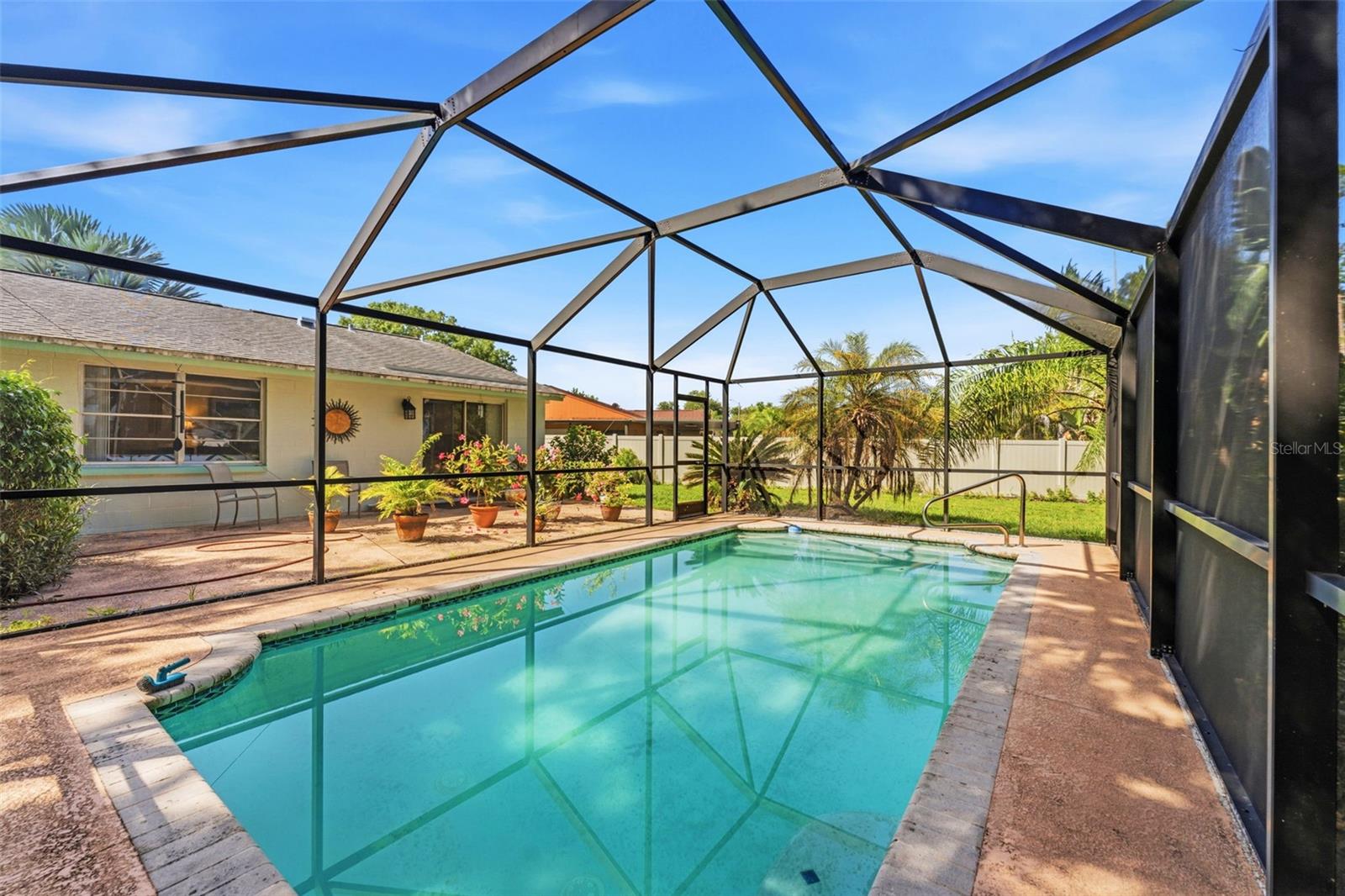 LOGAN PLACE - Residential