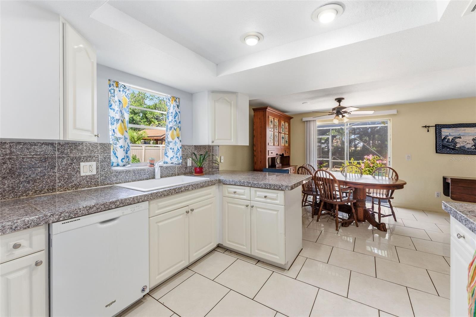LOGAN PLACE - Residential