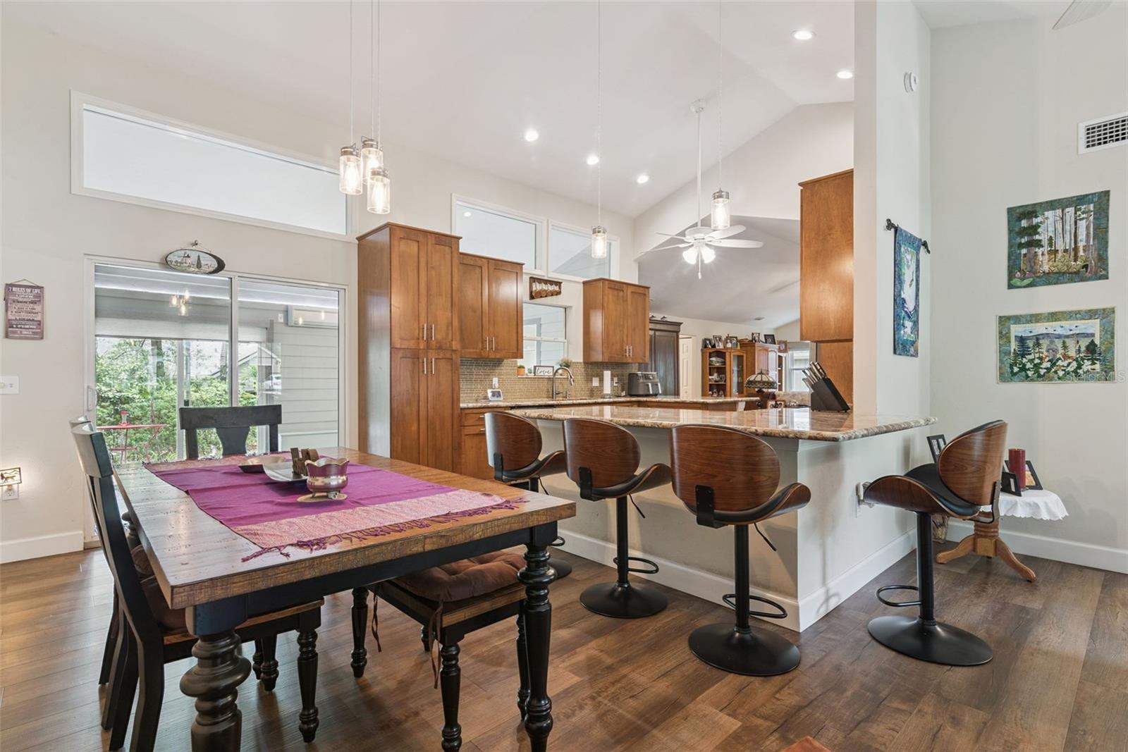 HP/SUTHERLAND CROSSING 13 - Residential