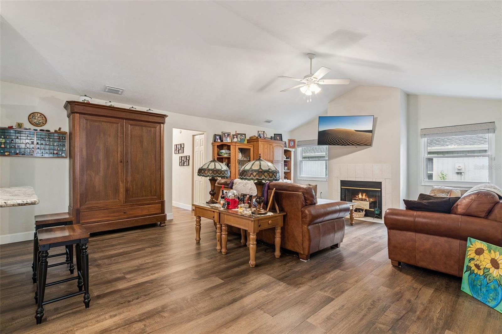 HP/SUTHERLAND CROSSING 13 - Residential