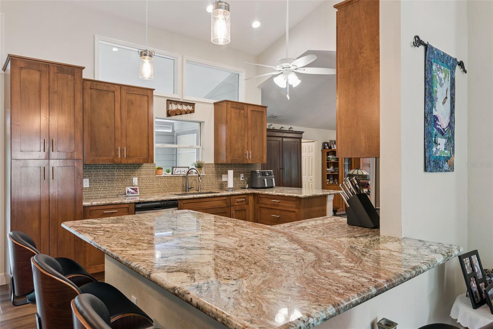 HP/SUTHERLAND CROSSING 13 - Residential