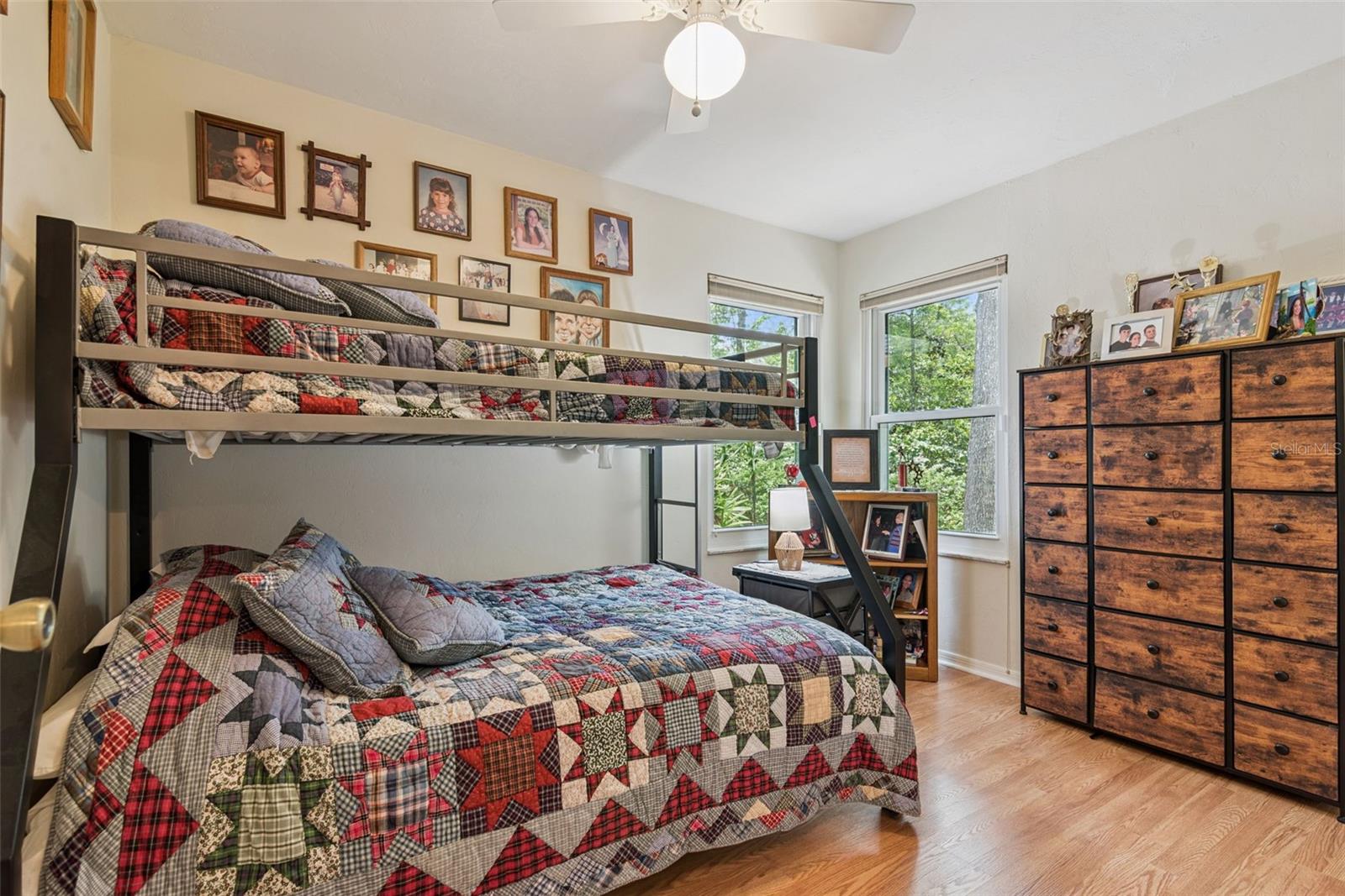 HP/SUTHERLAND CROSSING 13 - Residential