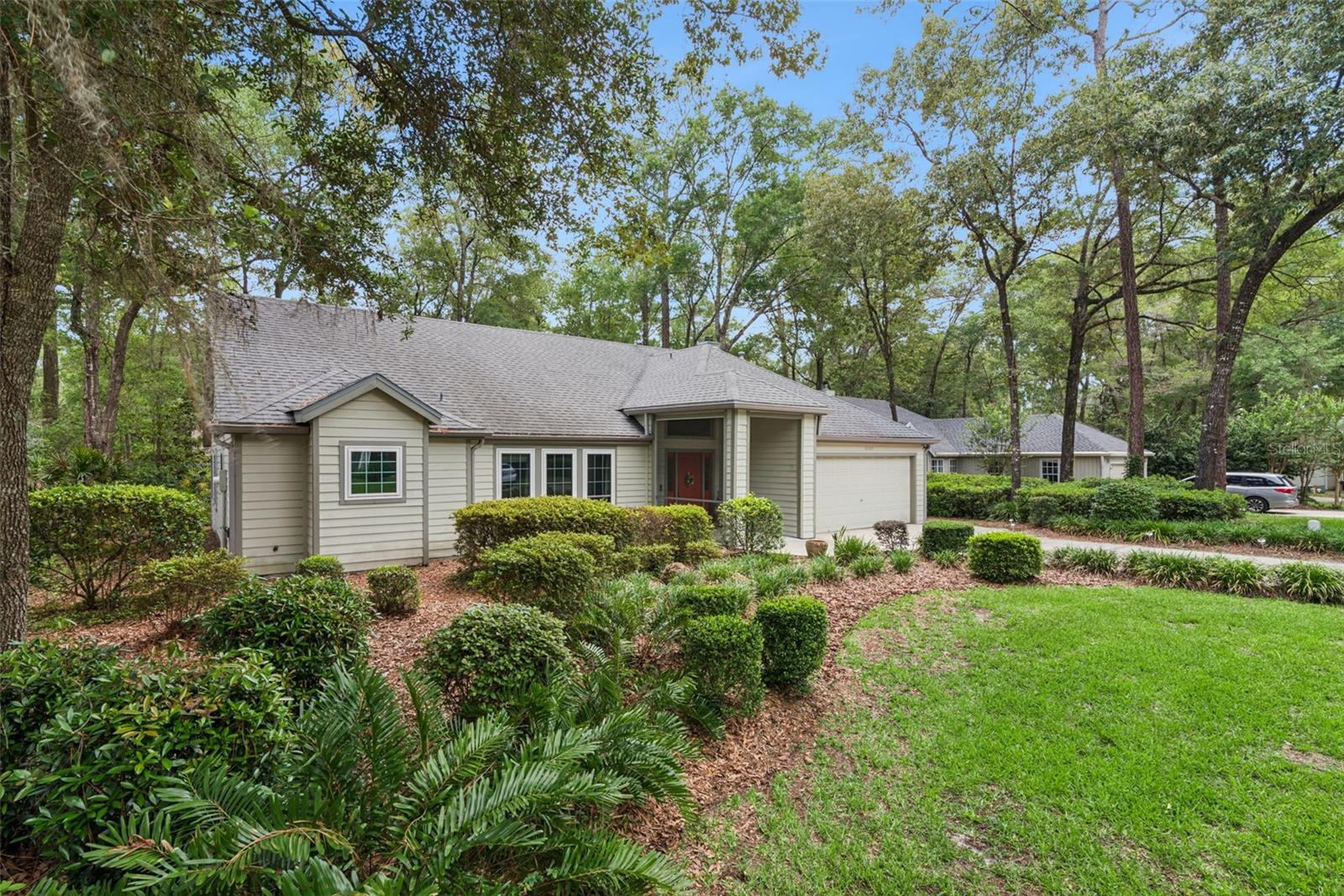 HP/SUTHERLAND CROSSING 13 - Residential