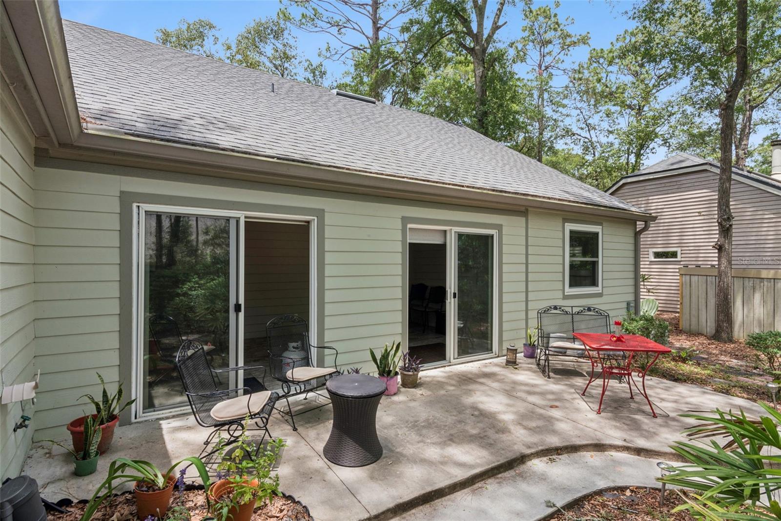 HP/SUTHERLAND CROSSING 13 - Residential