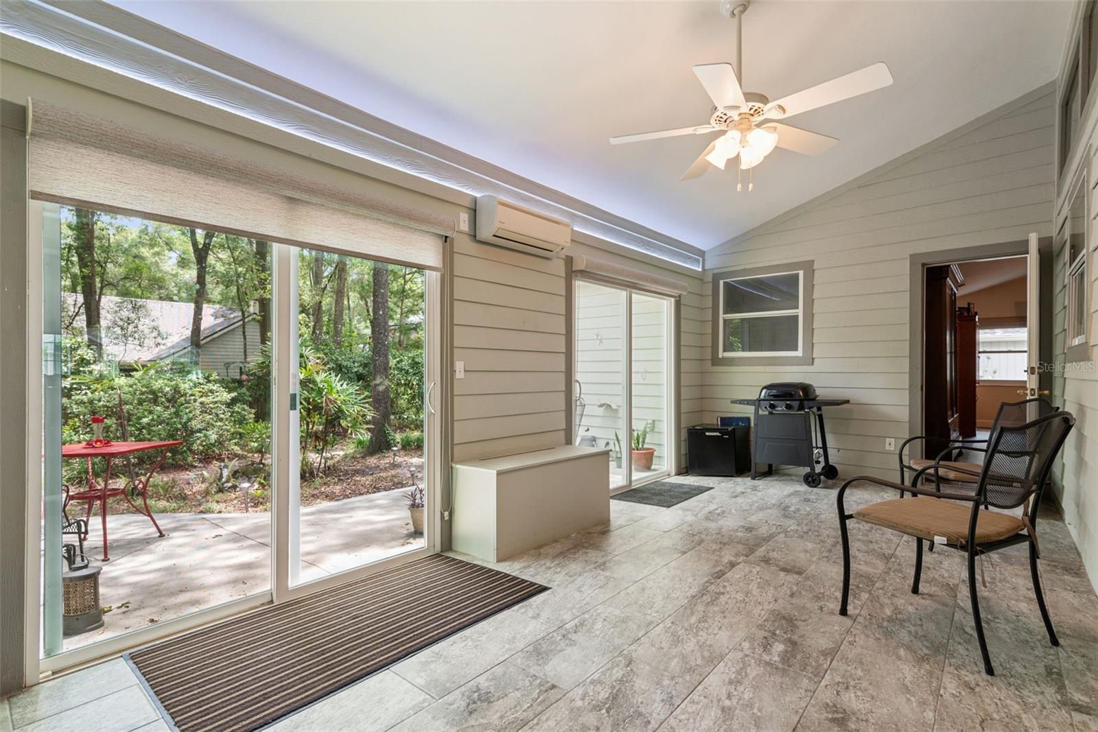 HP/SUTHERLAND CROSSING 13 - Residential