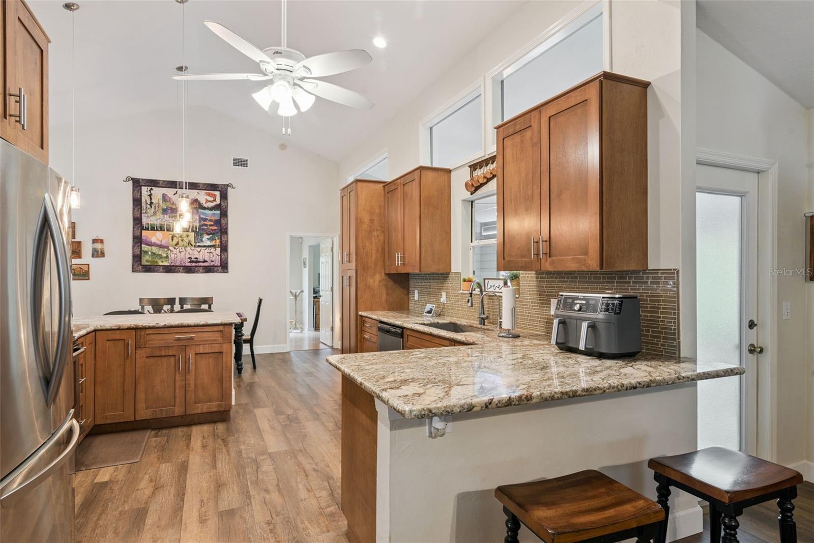 HP/SUTHERLAND CROSSING 13 - Residential