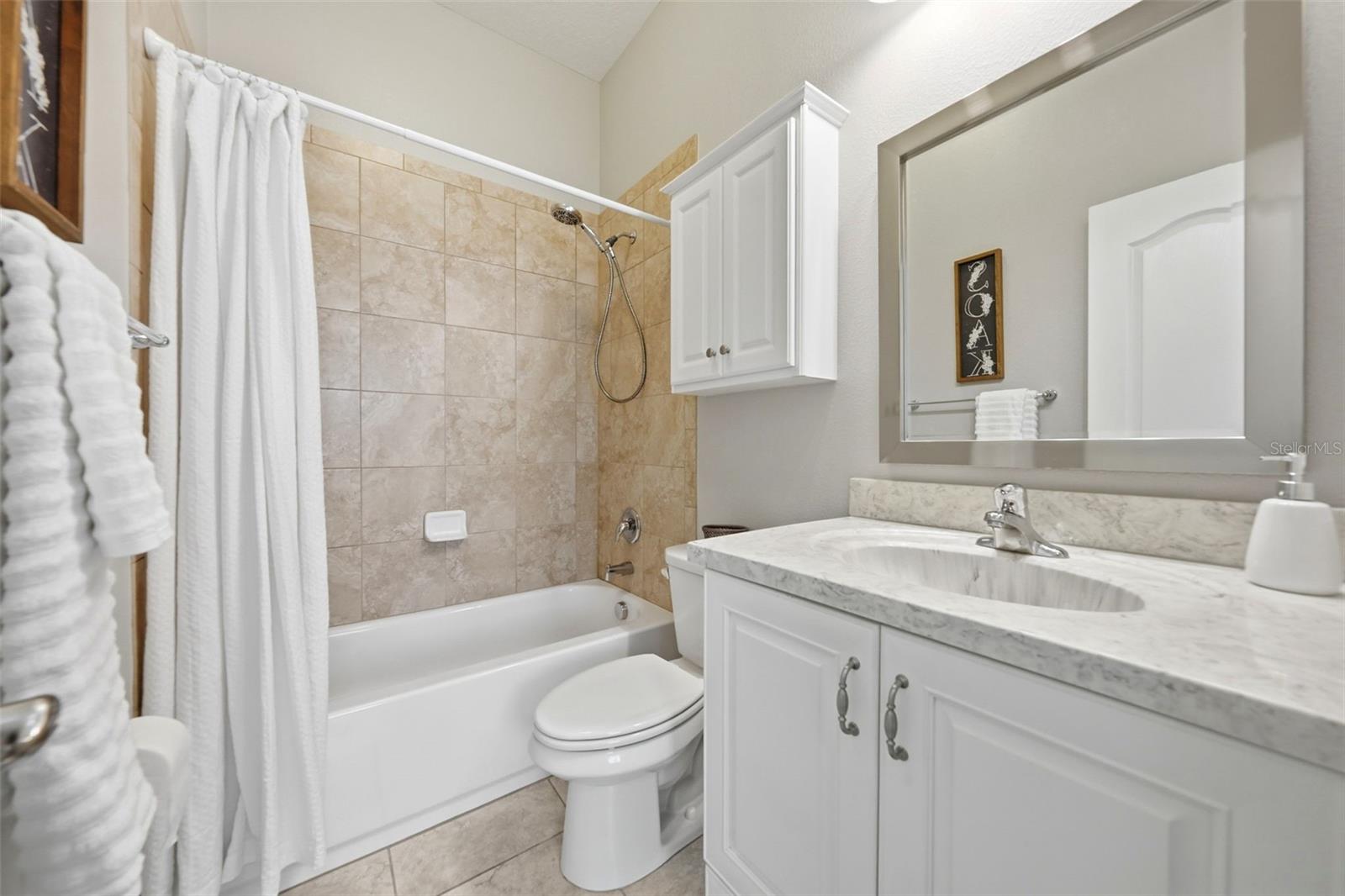 JOHNS LAKE LNDG PH 2 - Residential