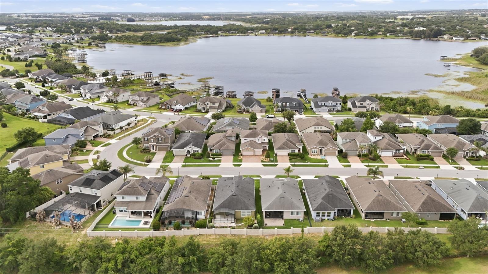JOHNS LAKE LNDG PH 2 - Residential