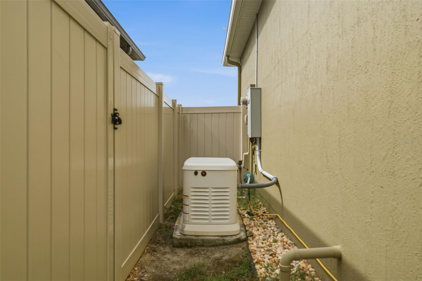 JOHNS LAKE LNDG PH 2 - Residential