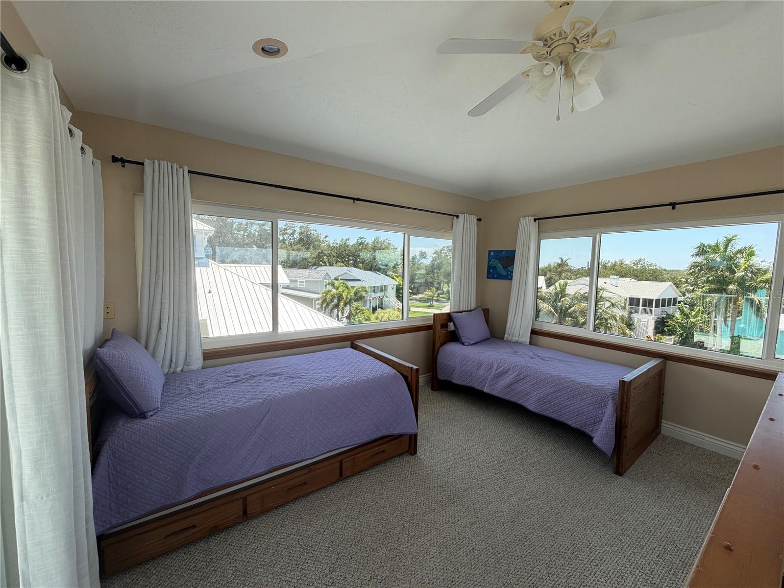 HERITAGE BAY - Residential
