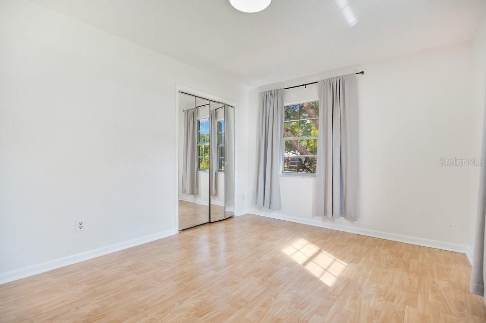 QUEENS MIRROR ADD - Residential