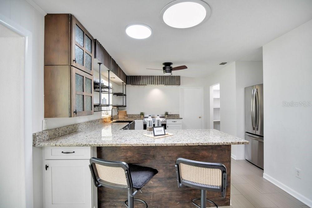 QUEENS MIRROR ADD - Residential