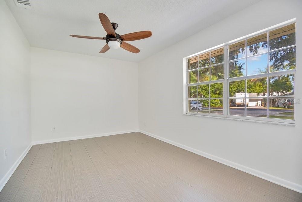 QUEENS MIRROR ADD - Residential