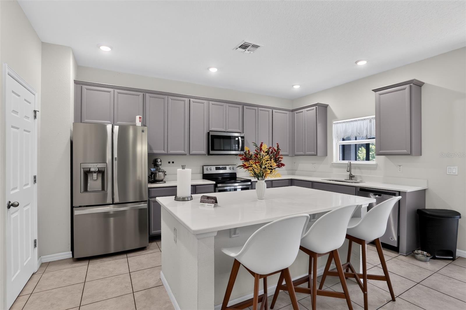 PARK PLACE AT ALOMA A REP - Residential