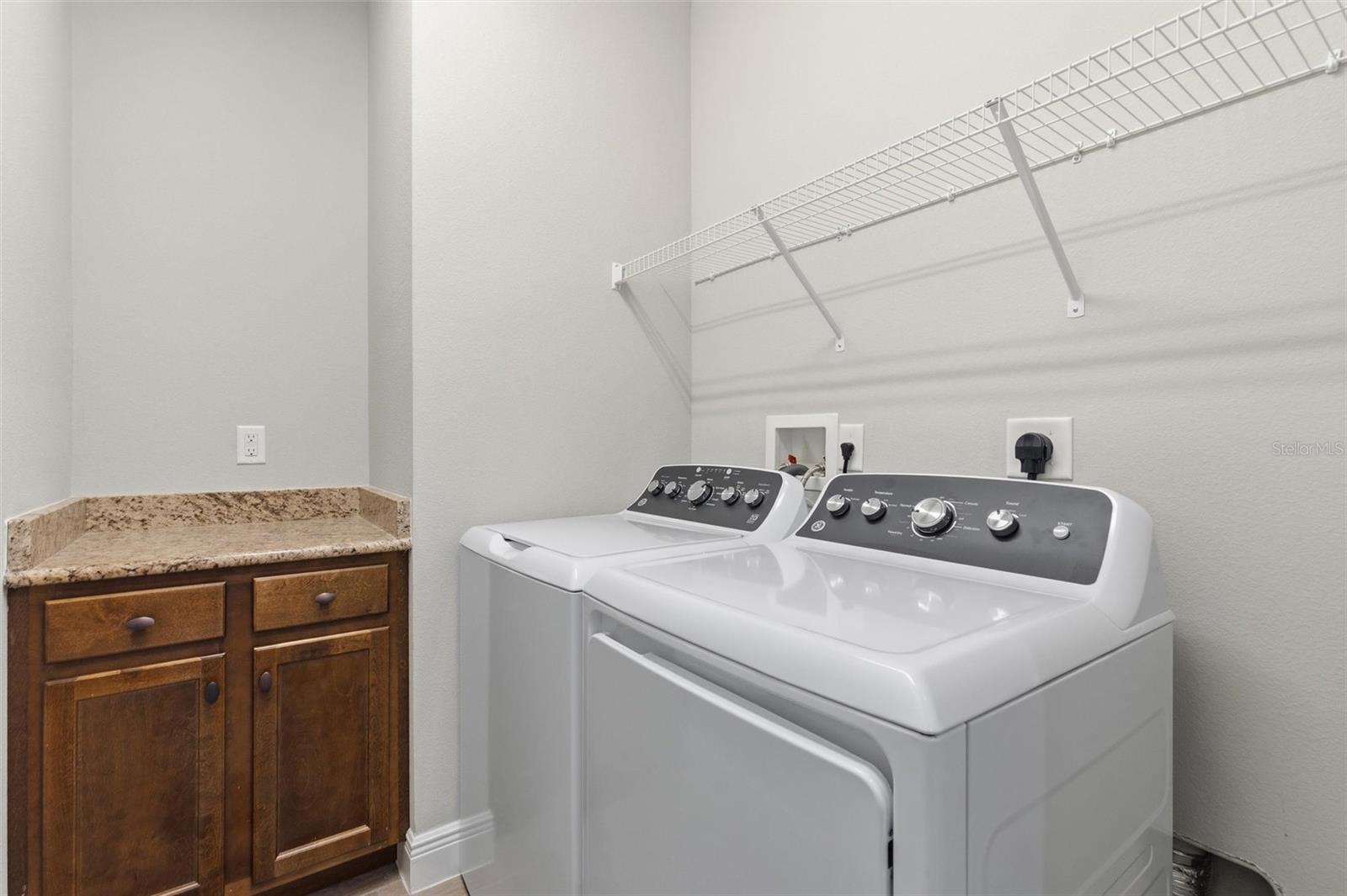 HUNTINGTON VILLAS PH 1A - Residential