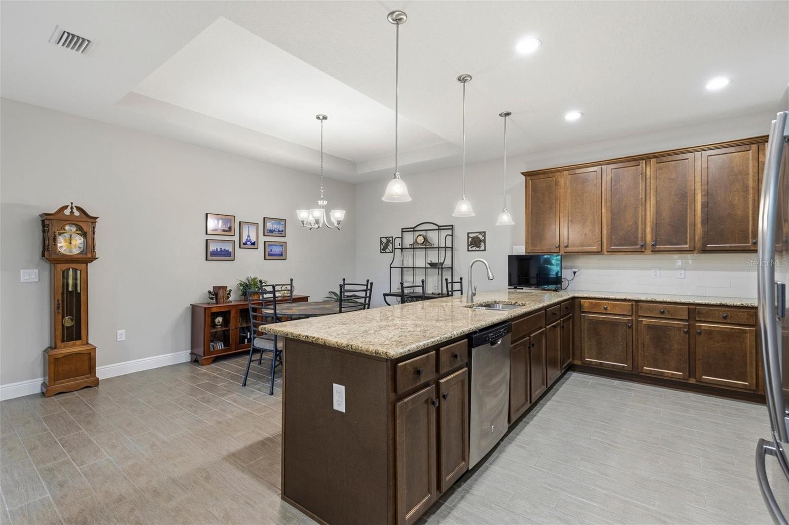 HUNTINGTON VILLAS PH 1A - Residential