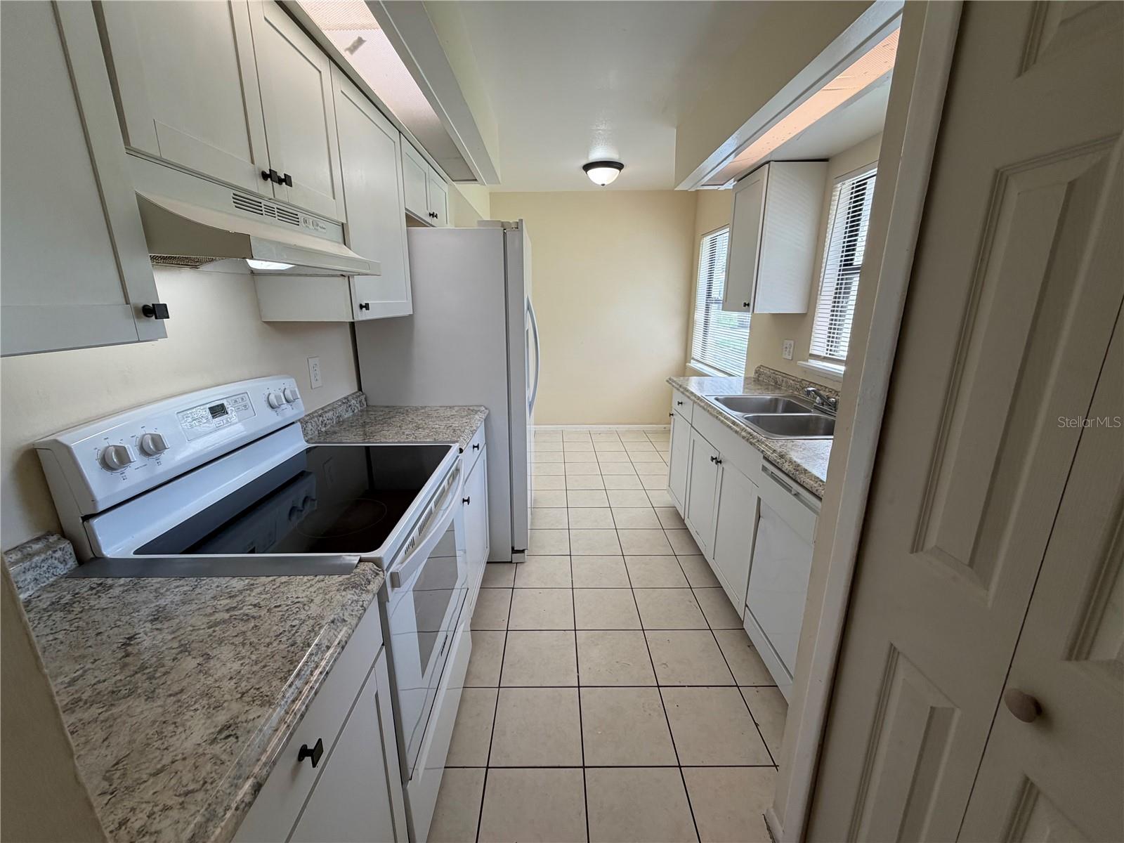 SHERWOOD FOREST - Residential Lease