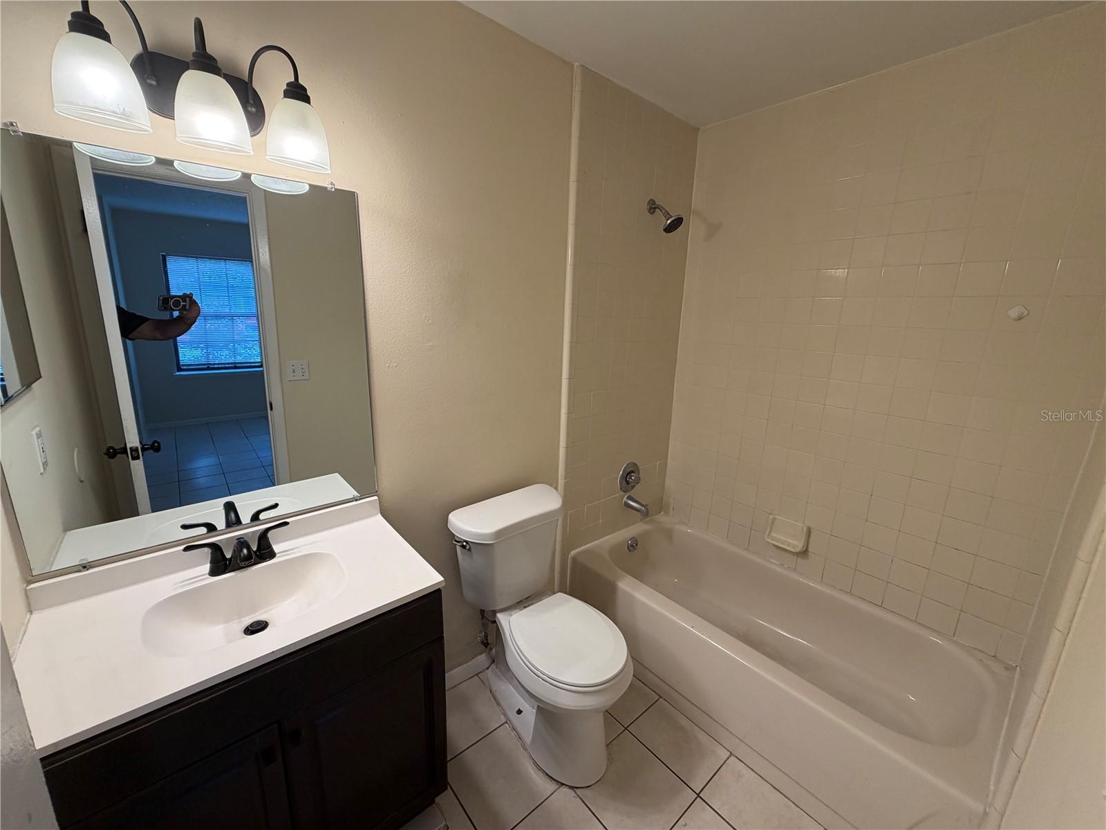 SHERWOOD FOREST - Residential Lease