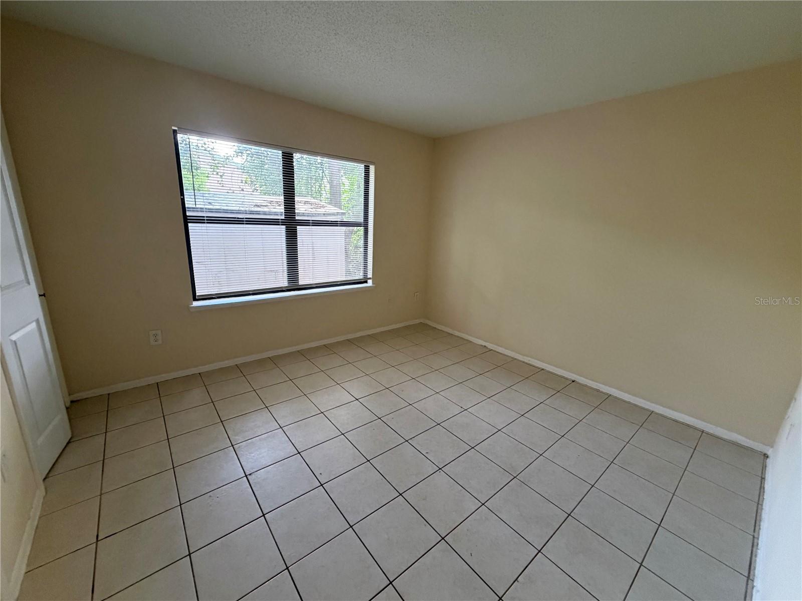 SHERWOOD FOREST - Residential Lease