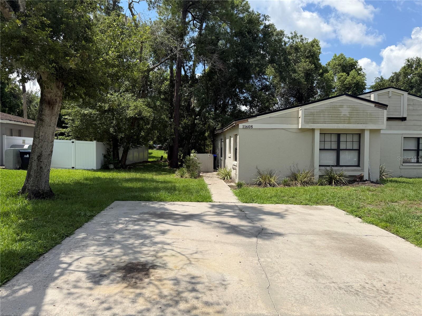 SHERWOOD FOREST - Residential Lease