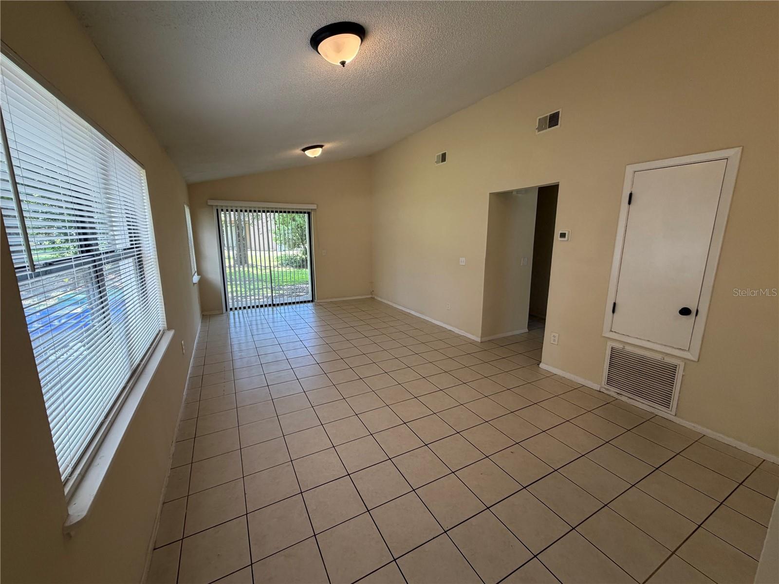 SHERWOOD FOREST - Residential Lease