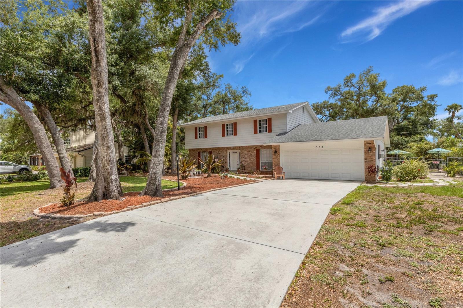 DUQUOIN HEIGHTS - Residential