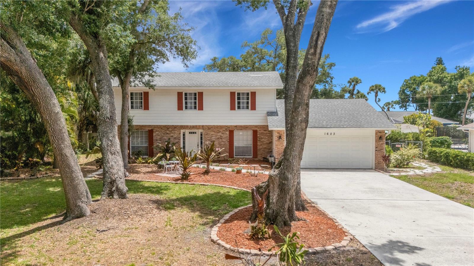 DUQUOIN HEIGHTS - Residential