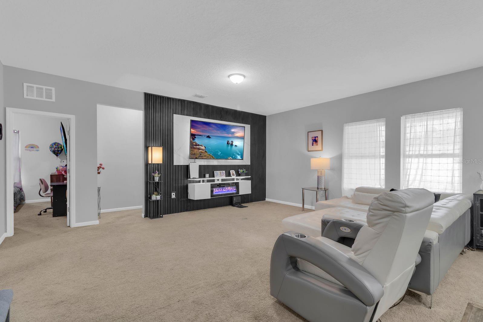 WHISPERING RIDGE PH 01 - Residential
