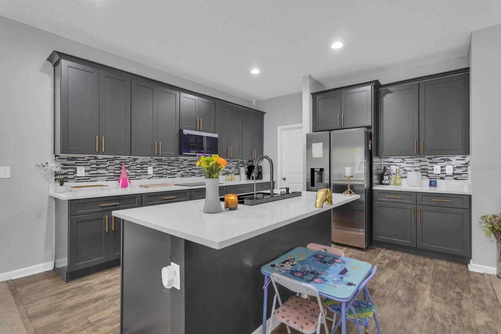 WHISPERING RIDGE PH 01 - Residential